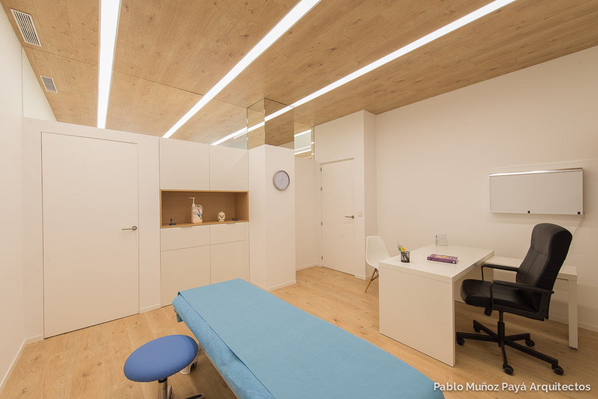 Reforma integral y diseño interior clínica de fisioterapia Aitor Mira - Pablo Muñoz Payá Arquitectos 19